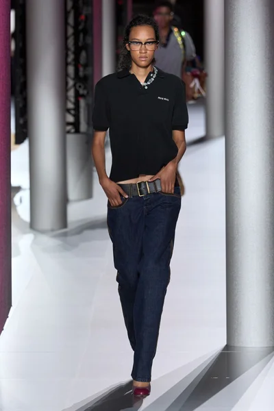 Look 33